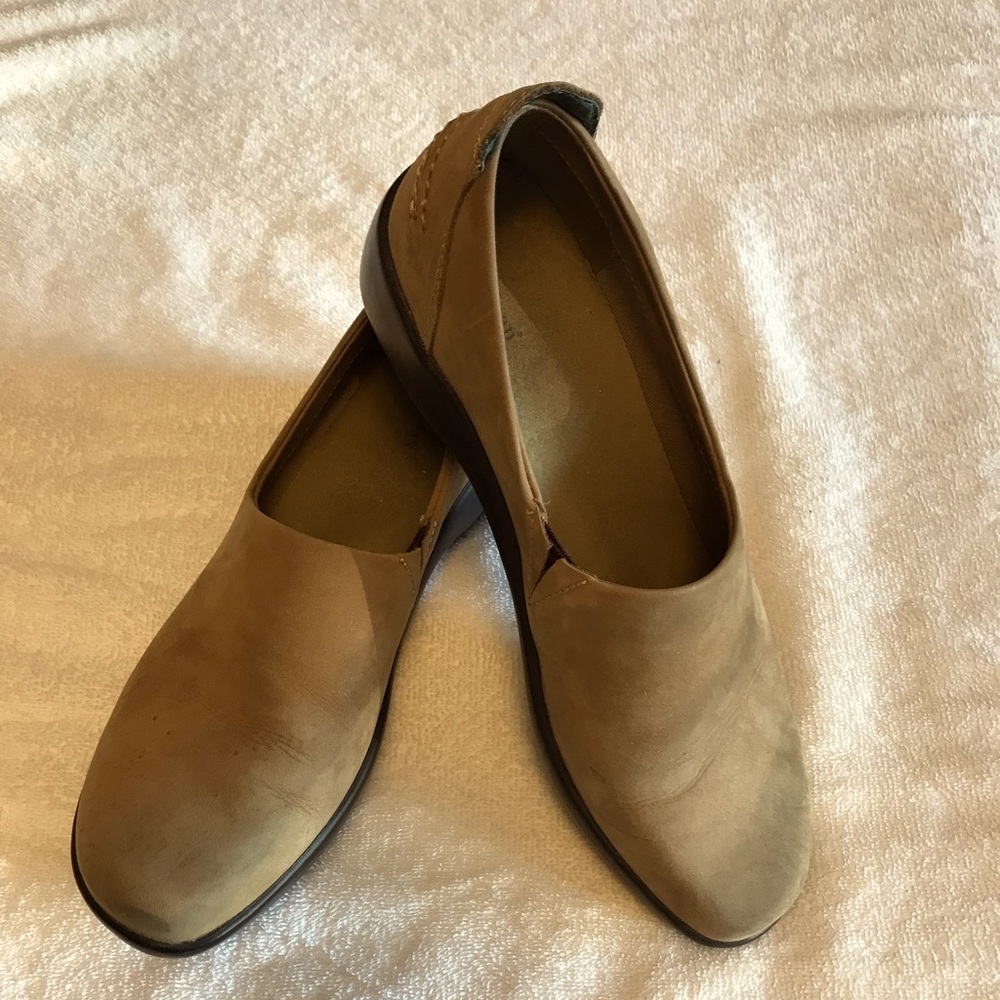 L L Bean casual shoes